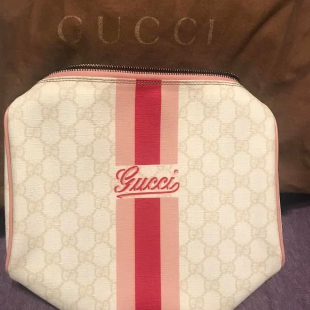 Gucci accessories bag
